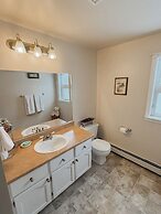 Wrights Creek Tourist Home