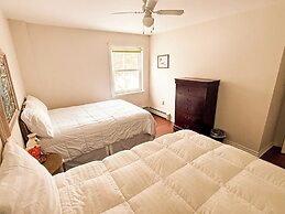 Wrights Creek Tourist Home