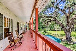 The Chassahowitzka Hotel