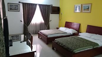 Indigo Hotel Restaurant & Bar