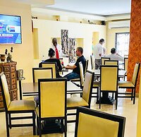 Indigo Hotel Restaurant & Bar