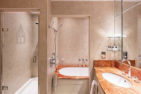The Petersham