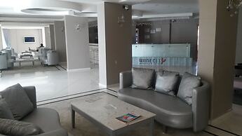 Winecity Hotel