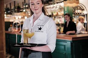 The White Star Tavern