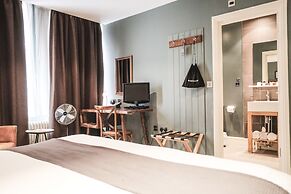 The White Star Tavern