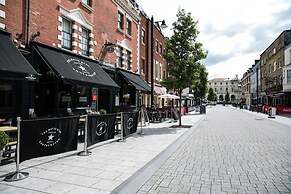 The White Star Tavern