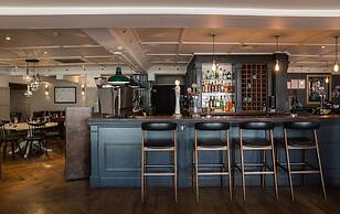 The White Star Tavern