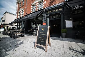 The White Star Tavern