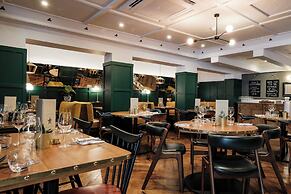 The White Star Tavern