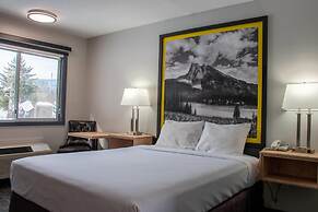 Super 8 by Wyndham Clearwater BC
