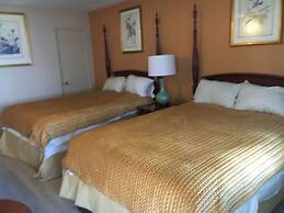Pelican Inn and Suites