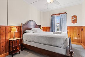 Nags Head Beach Inn by KEES Vacations