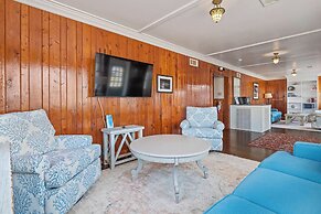 Nags Head Beach Inn by KEES Vacations