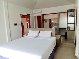 Sanctuary Nam Ngum Beach Resort