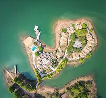 Sanctuary Nam Ngum Beach Resort