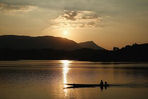 Sanctuary Nam Ngum Beach Resort