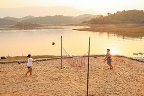 Sanctuary Nam Ngum Beach Resort