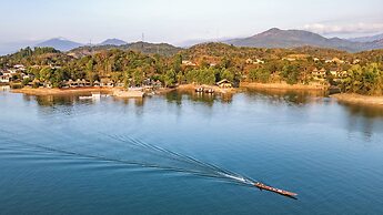 Sanctuary Nam Ngum Beach Resort