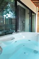 Sanctuary Nam Ngum Beach Resort