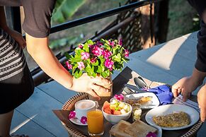 Sanctuary Nam Ngum Beach Resort