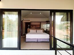 Sanctuary Nam Ngum Beach Resort