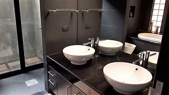 Private Pool Villas Phuket - Mandala Arnalia