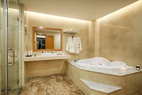 Muong Thanh Holiday Ly Son