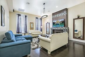 Downtown Spacious Suites by Hosteeva