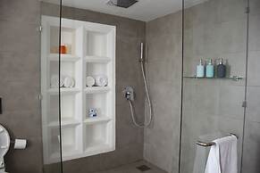 Villa Santé by The Serendipity Collection