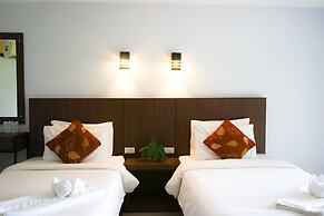 Nakhaburi Hotel & Resort