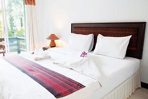 Nakhaburi Hotel & Resort