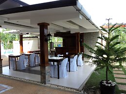 Greenfields Tourist Inn