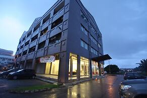 Place2Stay Business Hotel - Waterfront