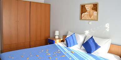 Pantheon Deluxe Apartments