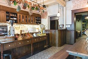 Niras Bankoc Cultural Hostel