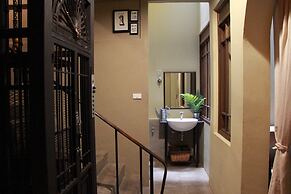 Niras Bankoc Cultural Hostel