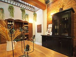 Niras Bankoc Cultural Hostel