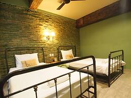 Niras Bankoc Cultural Hostel