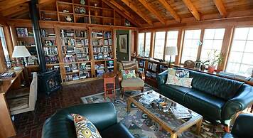 Inn at Huntingfield Creek