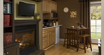 Inn at Huntingfield Creek