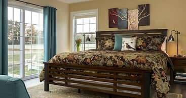 Inn at Huntingfield Creek