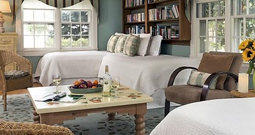 Inn at Huntingfield Creek