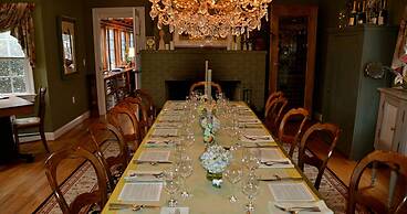 Inn at Huntingfield Creek