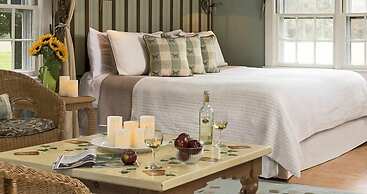 Inn at Huntingfield Creek