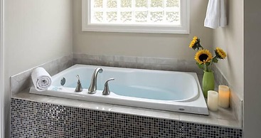 Inn at Huntingfield Creek