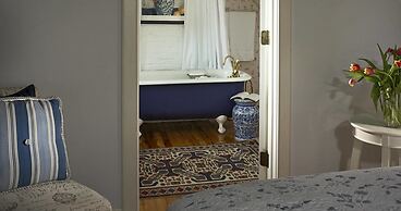 Inn at Huntingfield Creek