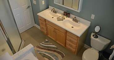 Inn at Huntingfield Creek