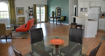 Inn at Huntingfield Creek