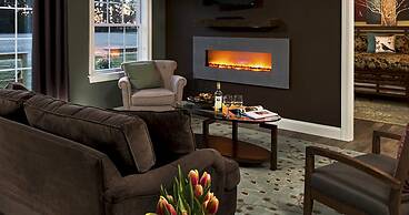 Inn at Huntingfield Creek