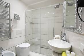 Domus Spagna Frattina Prestige Suite